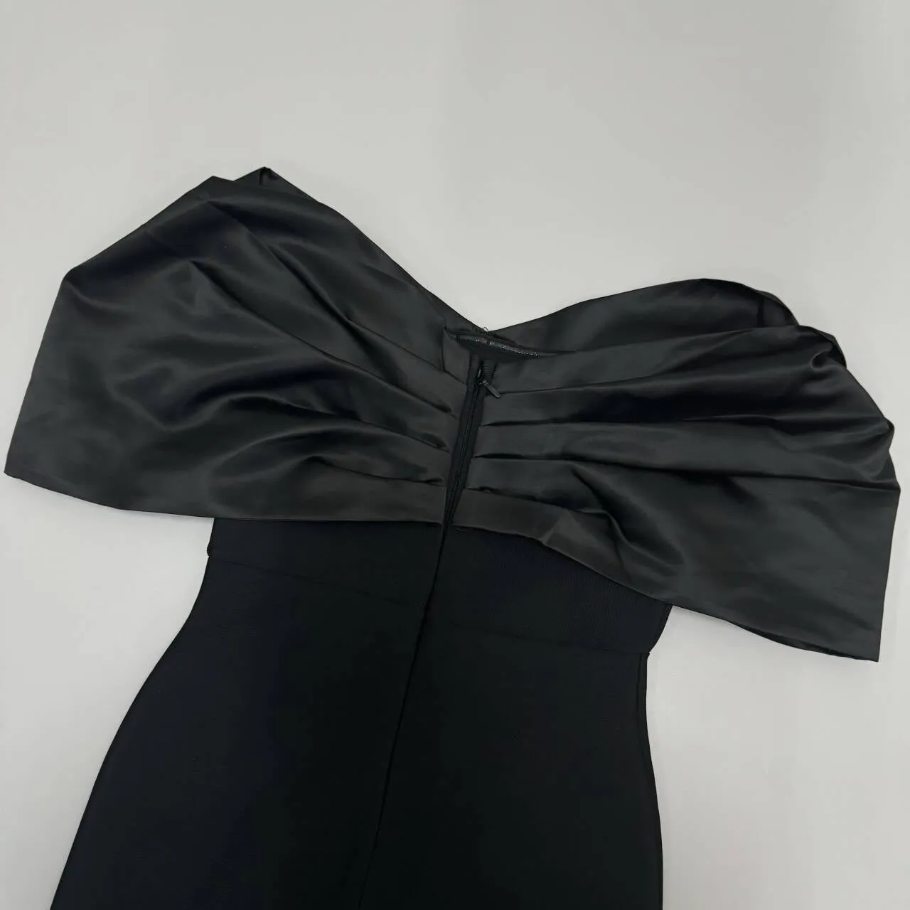 Elegant Off Shoulder Bow Rhinestone Evening Dress
